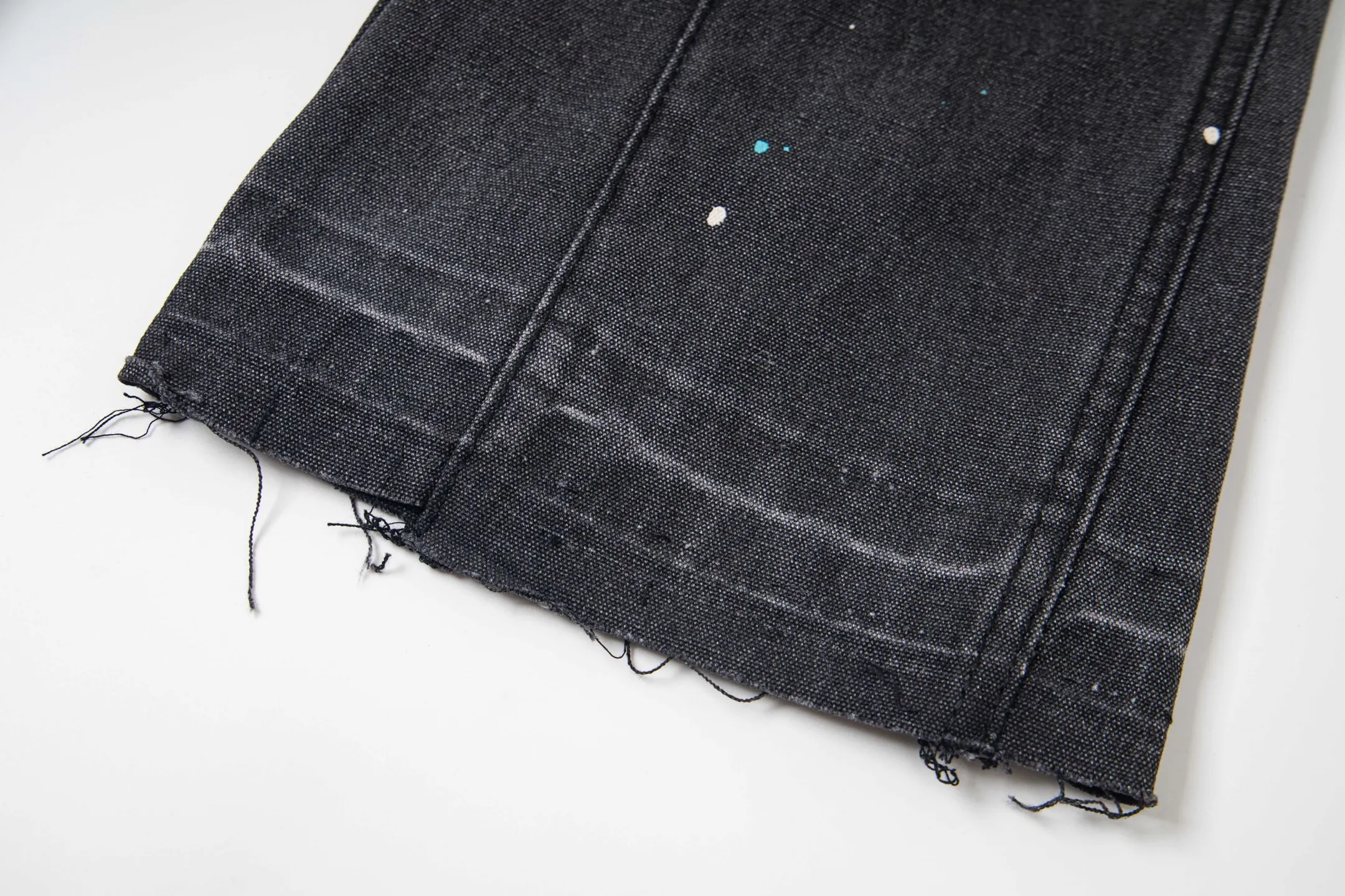 💰240 GALLERY DEPT spliced ​​ink-washed jeans, truly restoring the ultimate texture of Vintage, three-dimensional version, loose and comfortable, not picky about the figure, taller and slimmer, factory-made, original quality control, same style for men and women, can be matched with couples, versatile recommendation, must-have jeans for all seasons, fashionistas have been disappointed. From the quality selection of fabrics, the tailoring of details, and the matching of patterns, they are all impeccable! The upper body is so handsome when worn...it can be easily worn by men, women and children! The craftsmanship is made of heavy-duty washed pure cotton denim fabric. After washing, it is soft and thick. It is very stylish when worn on the body. Style number: 1800# Color: black Size: 28 30 32 34 36